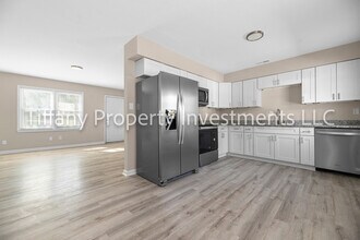 3350 Misty Wood Dr in Charlotte, NC - Building Photo - Building Photo