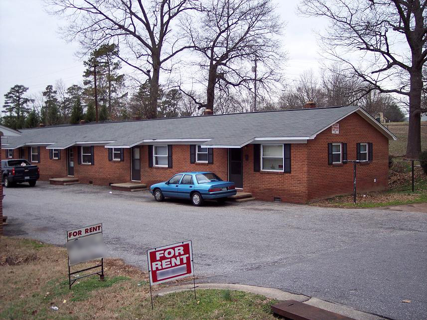 West View Court Apartments in Hickory, NC - Building Photo