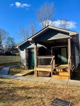 210 N Park Ln in Black Mountain, NC - Building Photo - Building Photo