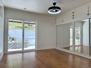 3319 Primera Ave, Unit 2 in Los Angeles, CA - Foto de edificio - Building Photo