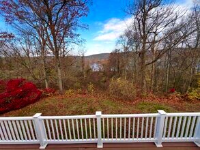 524 Saybrook Rd in Haddam, CT - Building Photo - Building Photo