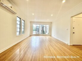 1207 S La Cienega Blvd in Los Angeles, CA - Building Photo