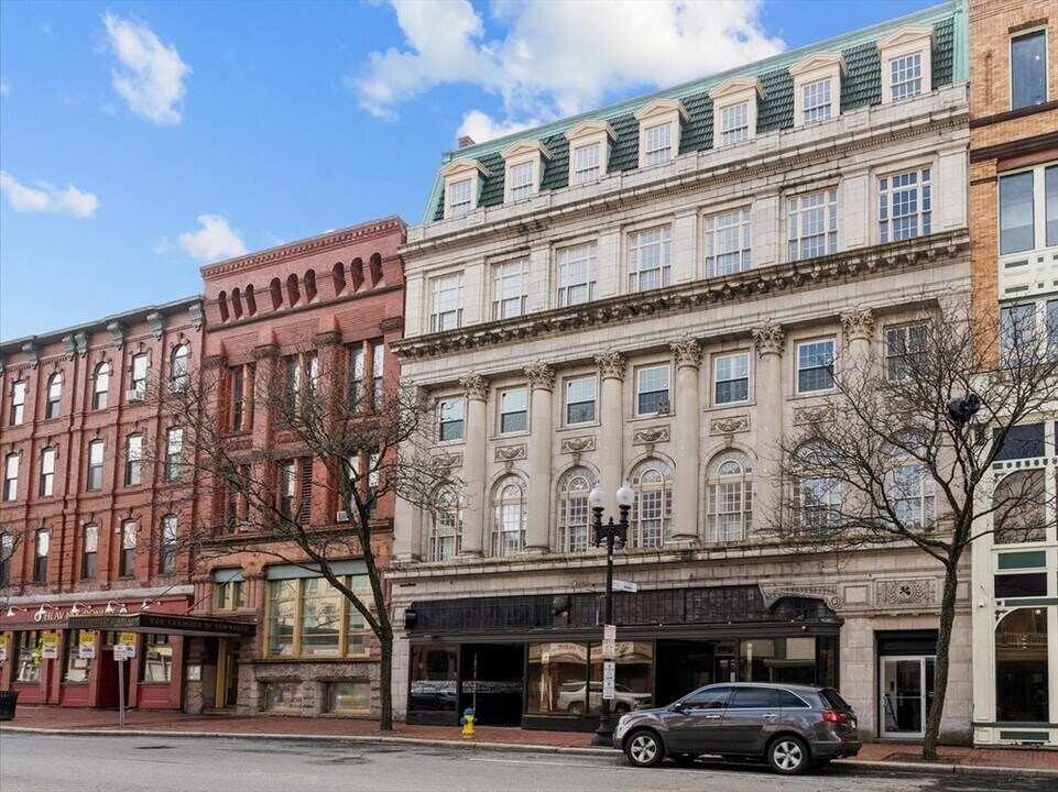 280 Essex St in Lawrence, MA - Building Photo