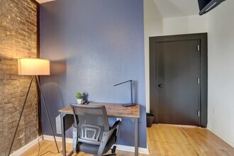 1925 N Prospect Ave in Milwaukee, WI - Foto de edificio - Building Photo