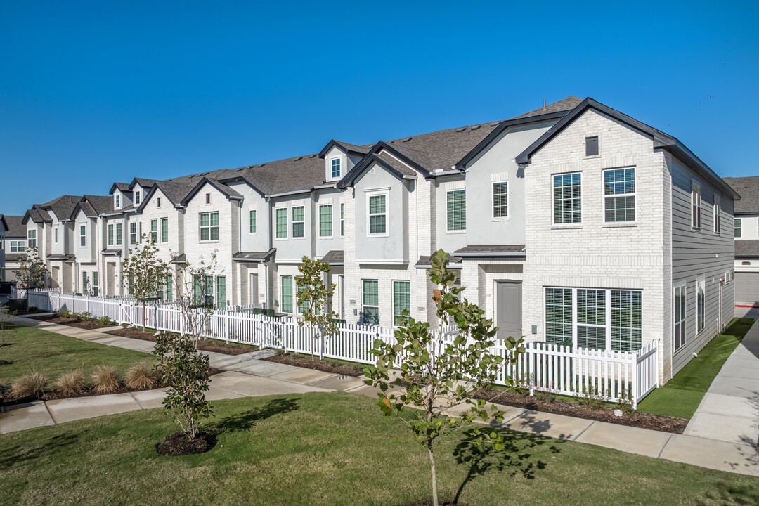 Bluewater at Balmoral in Atascocita, TX - Foto de edificio