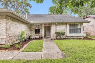 9019 Driftstone Dr in Spring, TX - Building Photo - Building Photo