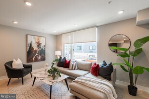 6604 Ridge Ave, Unit 403 in Philadelphia, PA - Building Photo