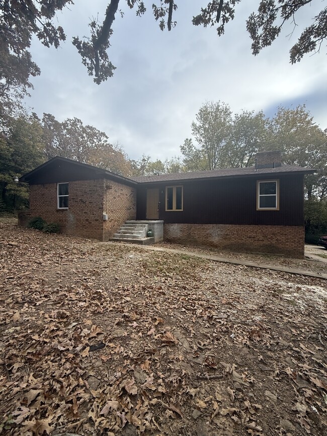 property at 2404 N Gray St