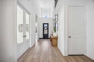 1384 Knollbridge Pt Ln in Pinehurst, TX - Building Photo - Building Photo