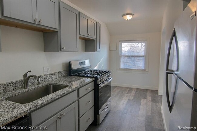 4191 Farner Ave, Unit 4 in Waterford Township, MI - Building Photo - Building Photo