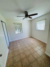 5630 Simms St in Hollywood, FL - Building Photo - Building Photo