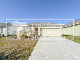 5781 Arlington River Dr. in Lakeland, FL - Building Photo