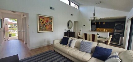 2962 NW 109th Ave in Sunrise, FL - Building Photo - Building Photo