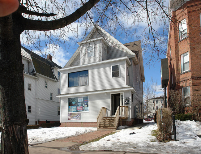 477 Franklin Pl in Hartford, CT - Foto de edificio - Building Photo