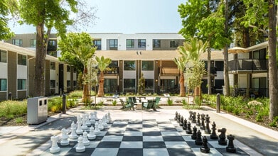 Lorien in Santa Clara, CA - Foto de edificio - Building Photo