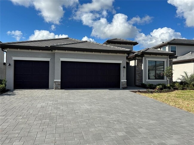 15513 White Linen Dr in Bradenton, FL - Building Photo - Building Photo