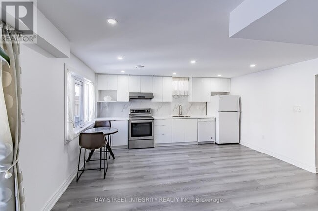 50 Drizzel Cres in Richmond Hill, ON - Building Photo - Building Photo