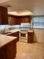 9299 Silverthorne Dr in Palm Beach Gardens, FL - Building Photo