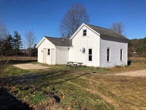 16665 Schofield Rd in Hersey, MI - Building Photo - Building Photo