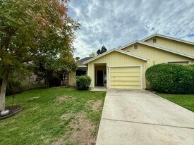 620 Oriole Ave in Davis, CA - Building Photo