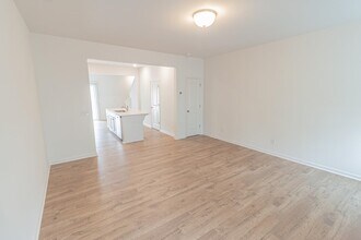 195 Crescent Wy in Little River, SC - Building Photo - Building Photo