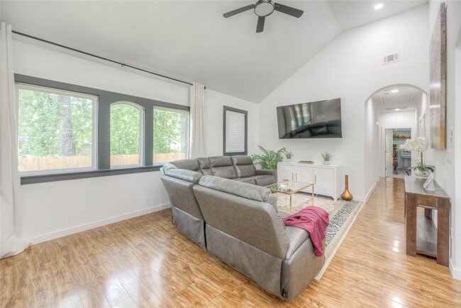 property at 193 Alibi Ln