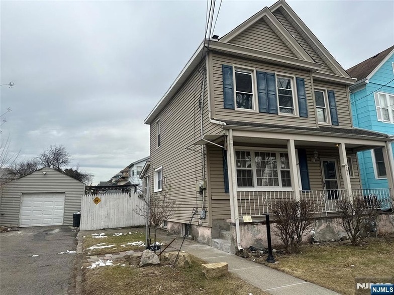 264 Vernon Ave in Clifton, NJ - Building Photo