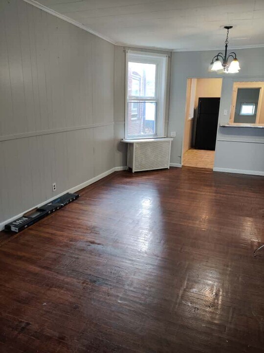 6312 Regent St in Philadelphia, PA - Building Photo