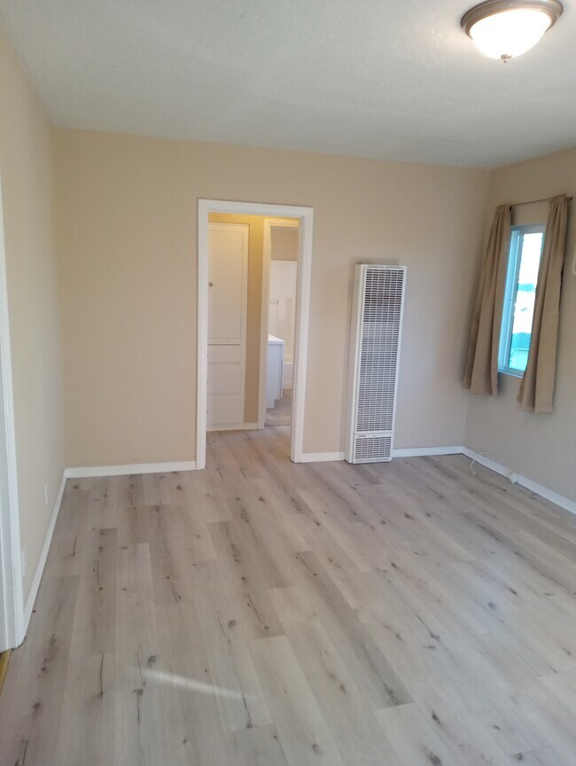 5502 Denny Ave in North Hollywood, CA - Building Photo - Building Photo