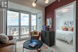 75 James St S in Hamilton, ON - Building Photo - Building Photo