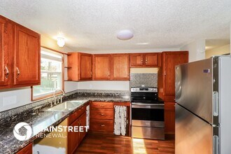 7083 Centralia Rd in Bartlett, TN - Building Photo - Building Photo