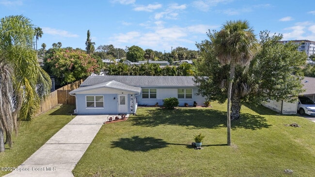 818 Hampton Way in Merritt Island, FL - Building Photo - Building Photo