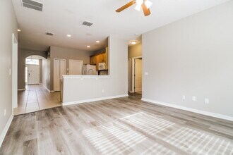 4430 Spring Blossom Dr in Kissimmee, FL - Foto de edificio - Building Photo