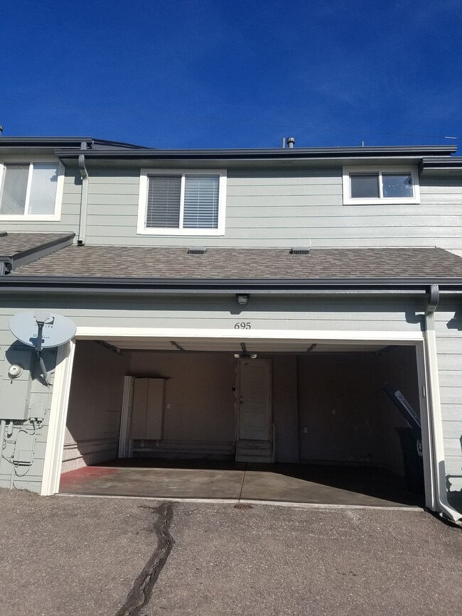 695 S Depew St in Lakewood, CO - Building Photo - Building Photo