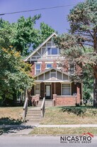 182 E Lane Ave in Columbus, OH - Building Photo