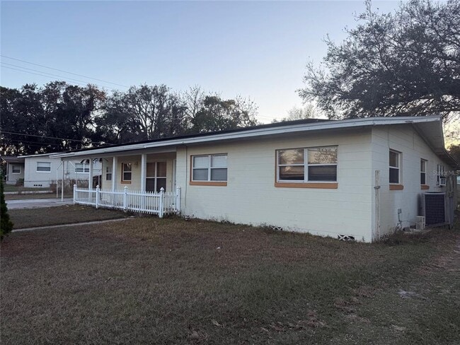 120 Alhambra Ave in Altamonte Springs, FL - Building Photo - Building Photo