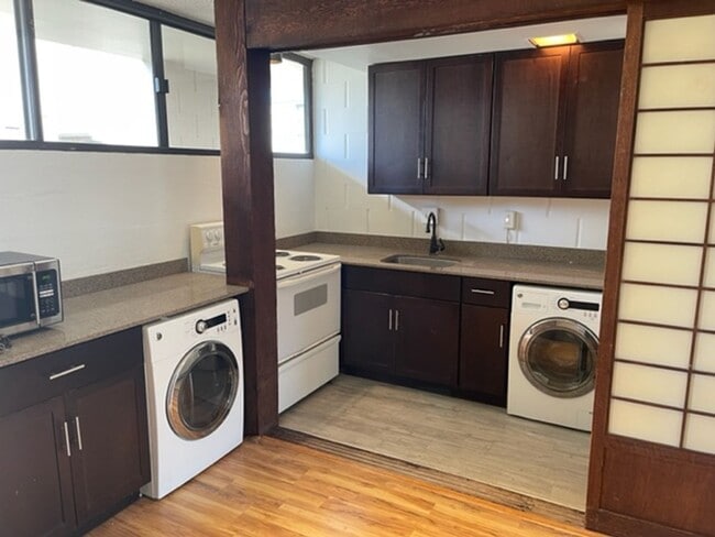 property at 336 N Kuakini St