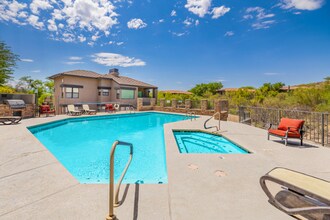 5855 N Kolb Rd in Tucson, AZ - Foto de edificio - Building Photo