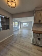 404 N Garfield Ave, Unit A in Montebello, CA - Building Photo - Building Photo
