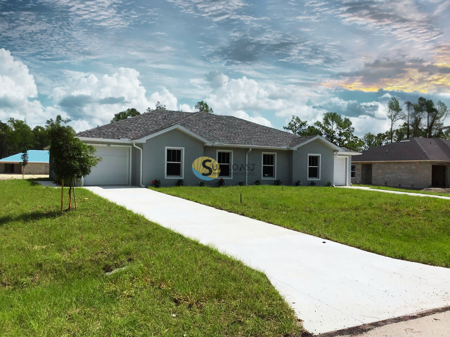 1951 Laverna Ave in Lehigh Acres, FL - Foto de edificio