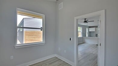 6111 Carnation Terrace in Austin, TX - Building Photo - Building Photo