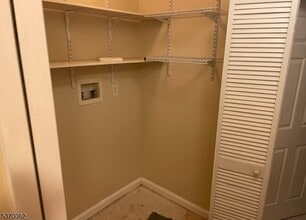 245-247 Hawthorne Avenue Unit in Newark, NJ - Building Photo - Building Photo