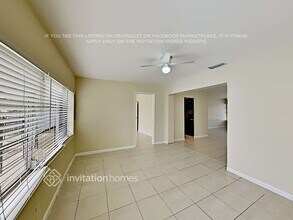 526 Foresteria Dr in West Palm Beach, FL - Foto de edificio - Building Photo