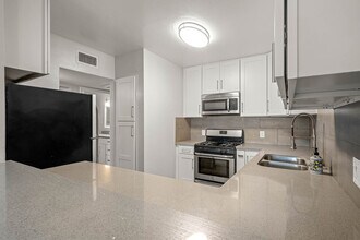 Lafayette Place in Los Angeles, CA - Foto de edificio - Building Photo