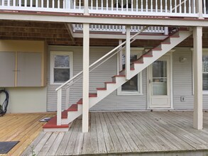 210 E Pine St in Selinsgrove, PA - Foto de edificio - Building Photo