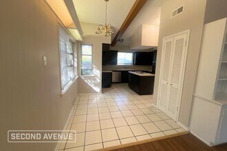 3347 Navajo Pl in Dallas, TX - Building Photo - Building Photo