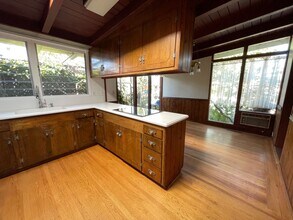 6 Villa Pl in Novato, CA - Building Photo - Building Photo