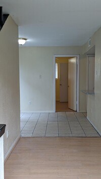 1946 Upland Dr photo'