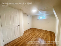 765 Queensdale Ave E in Hamilton, ON - Building Photo - Building Photo