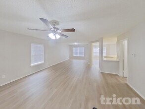 2208 Capstan Dr in Arlington, TX - Building Photo - Building Photo